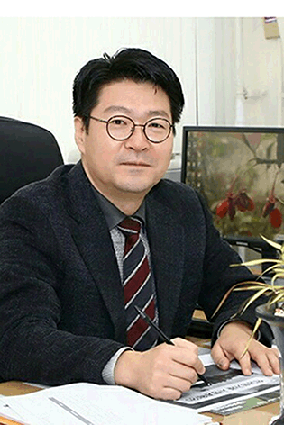 송혁 사진